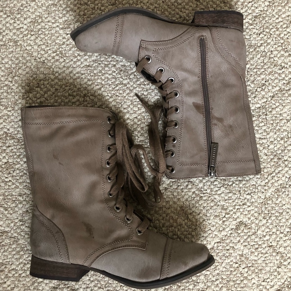 Taupe distressed combat boots (NEW)